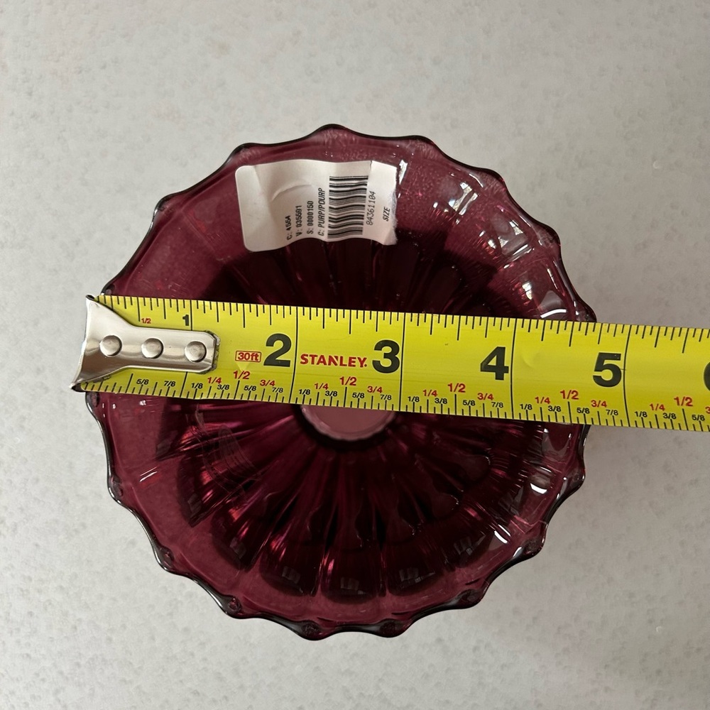 New Anthropologie Venini Glass Vase Scalloped Purple
Medium - Picture 9 of 9